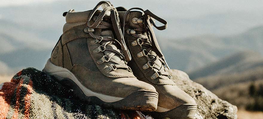 Are You Tying Your Boot Laces Correctly?