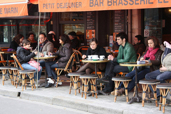 A french cafe front